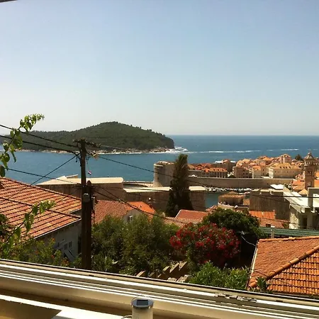 Jelen * Dubrovnik